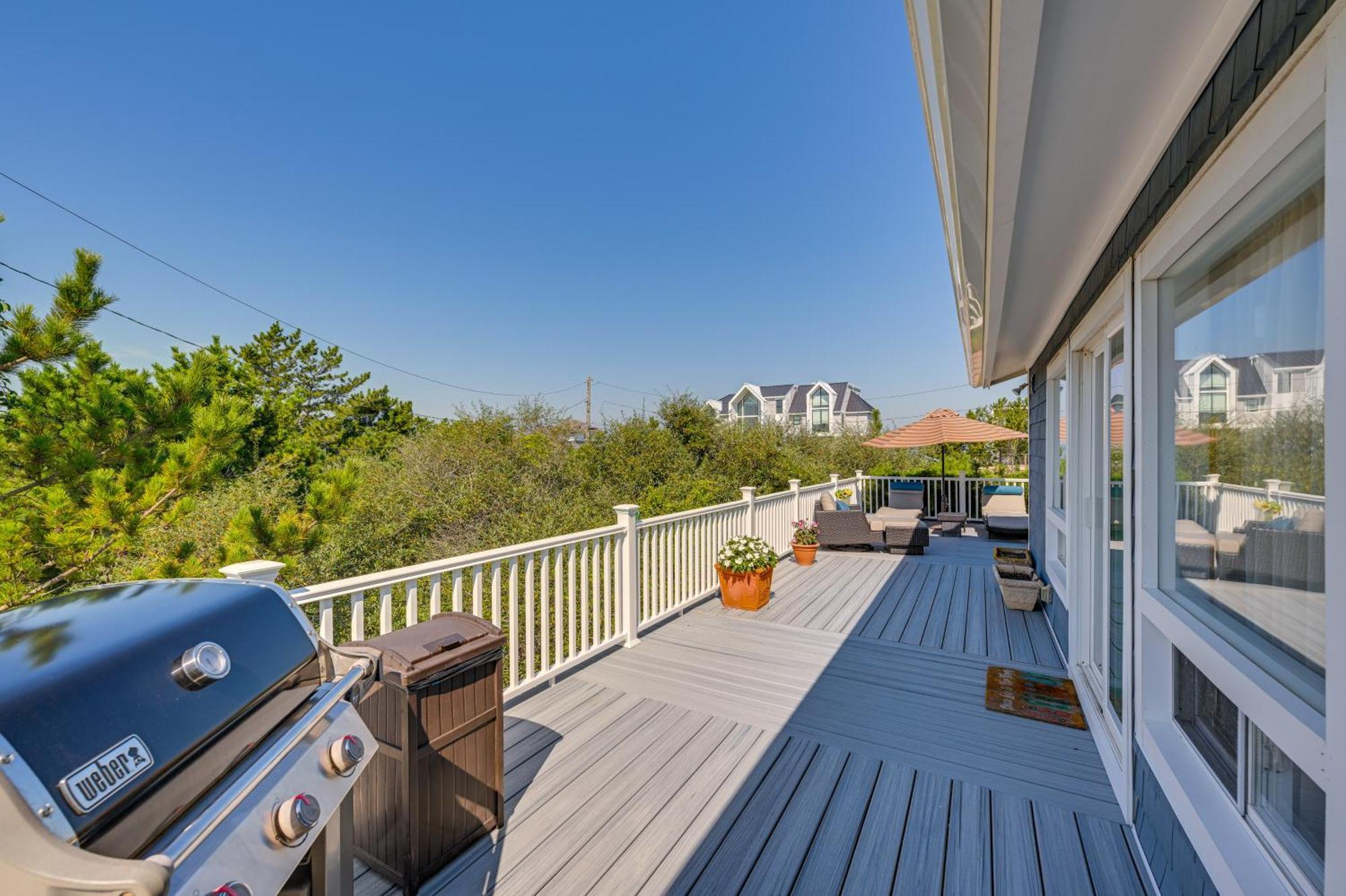 Westhampton Beach Home With Deck And Ocean Views! מראה חיצוני תמונה